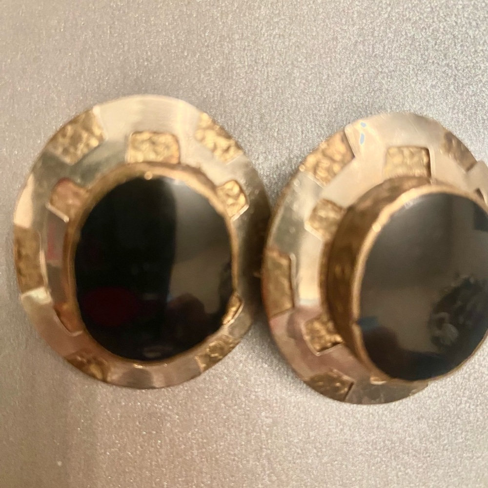 Vintage Brass /Onyx Clip Ons